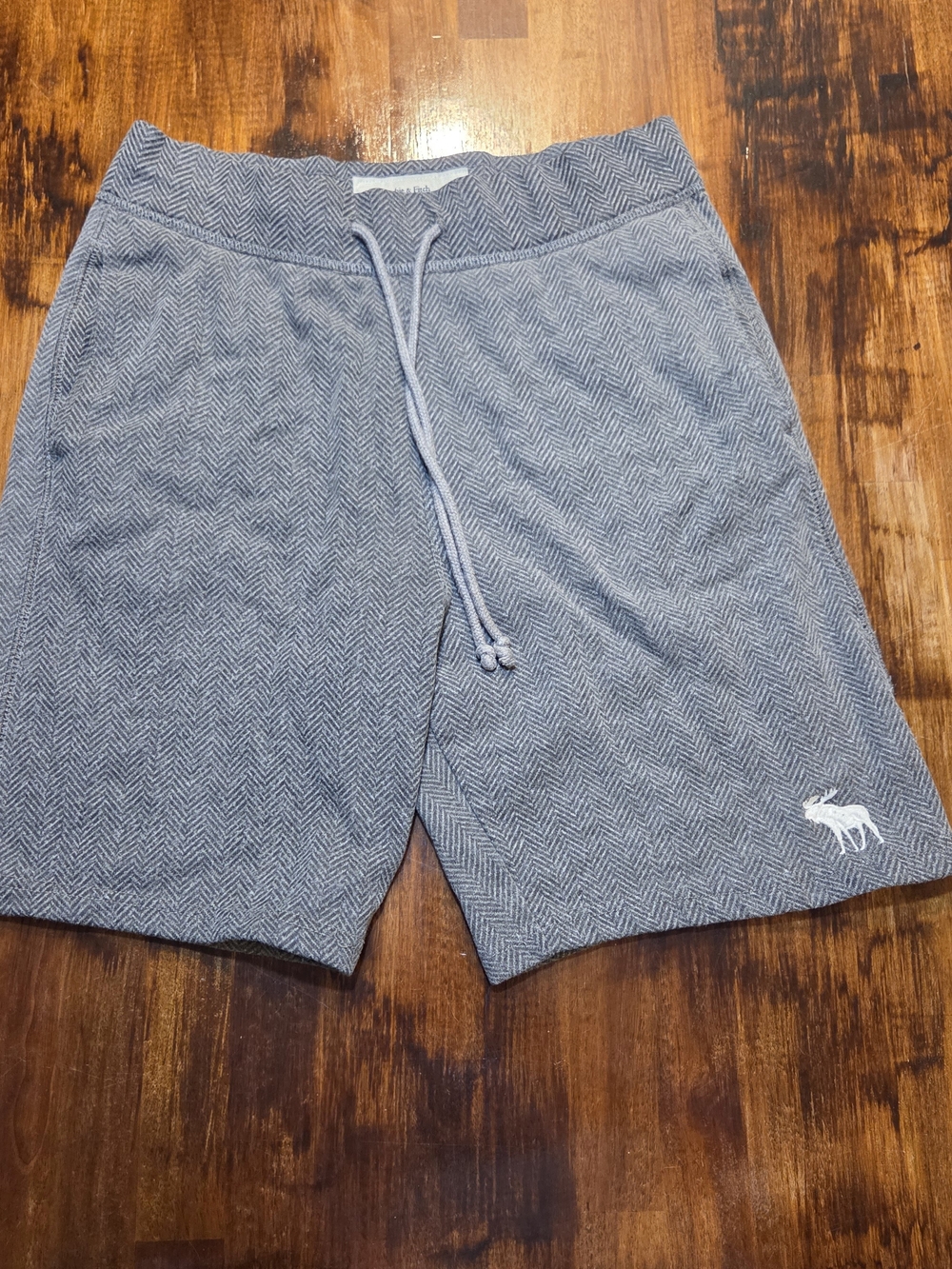 Abercrombie & Fitch Men's Light Gray Herringbone Athletic Shorts